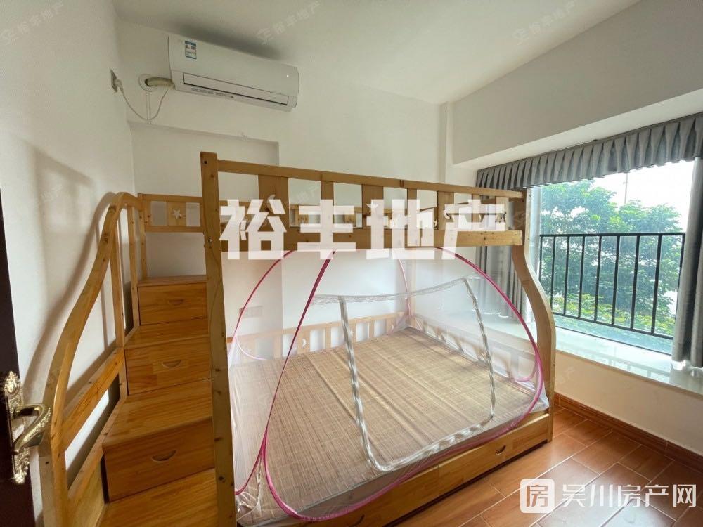 1600元不包物業(yè)出租金沙廣場(chǎng) 華府3室2廳2衛(wèi)122平米1600元/月住宅