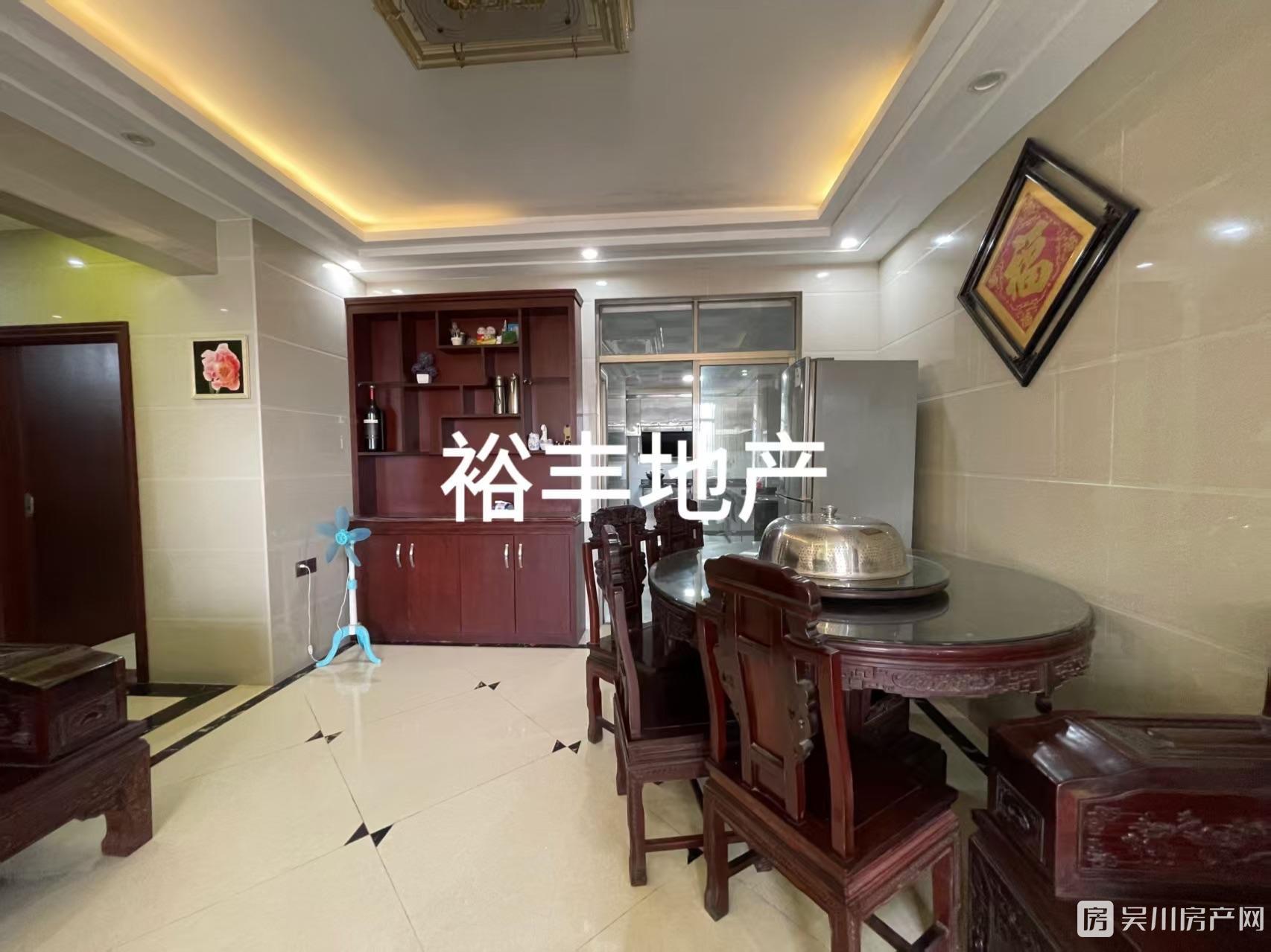 出租明苑居4室2廳2衛(wèi)151平米1800元/月住宅