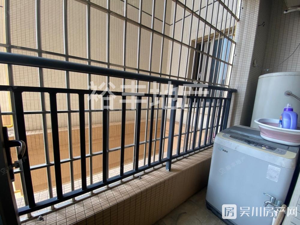 出租威雅 沿江半島4室2廳2衛(wèi)147平米2000元/月住宅