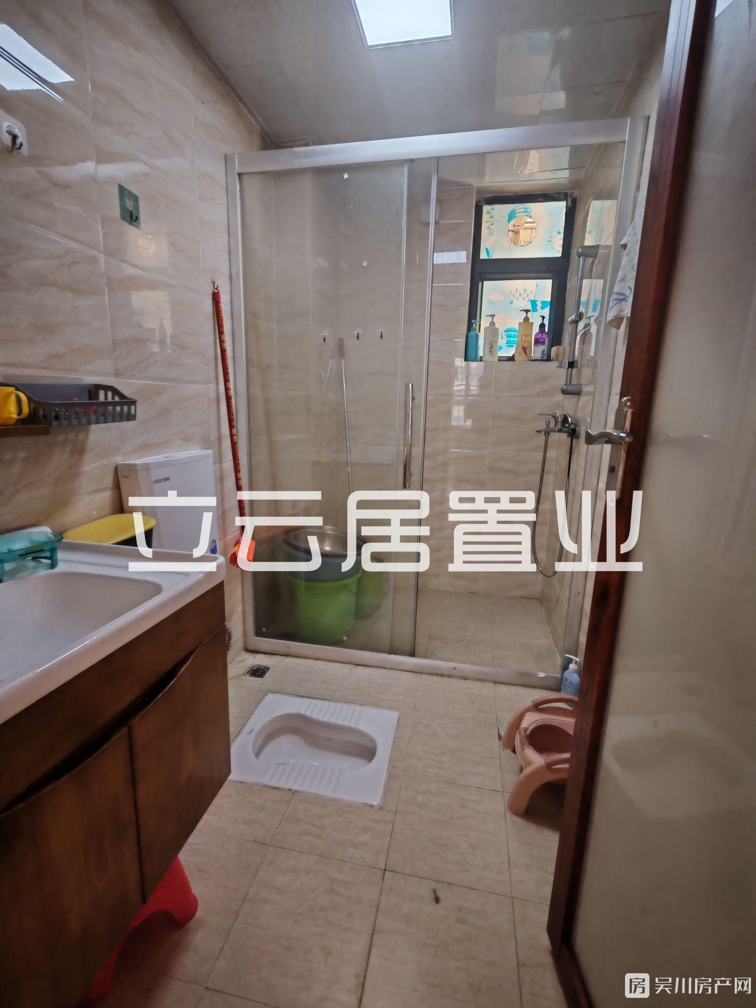 0首付！出售吳川第一城3室2廳2衛(wèi)102平米45萬住宅