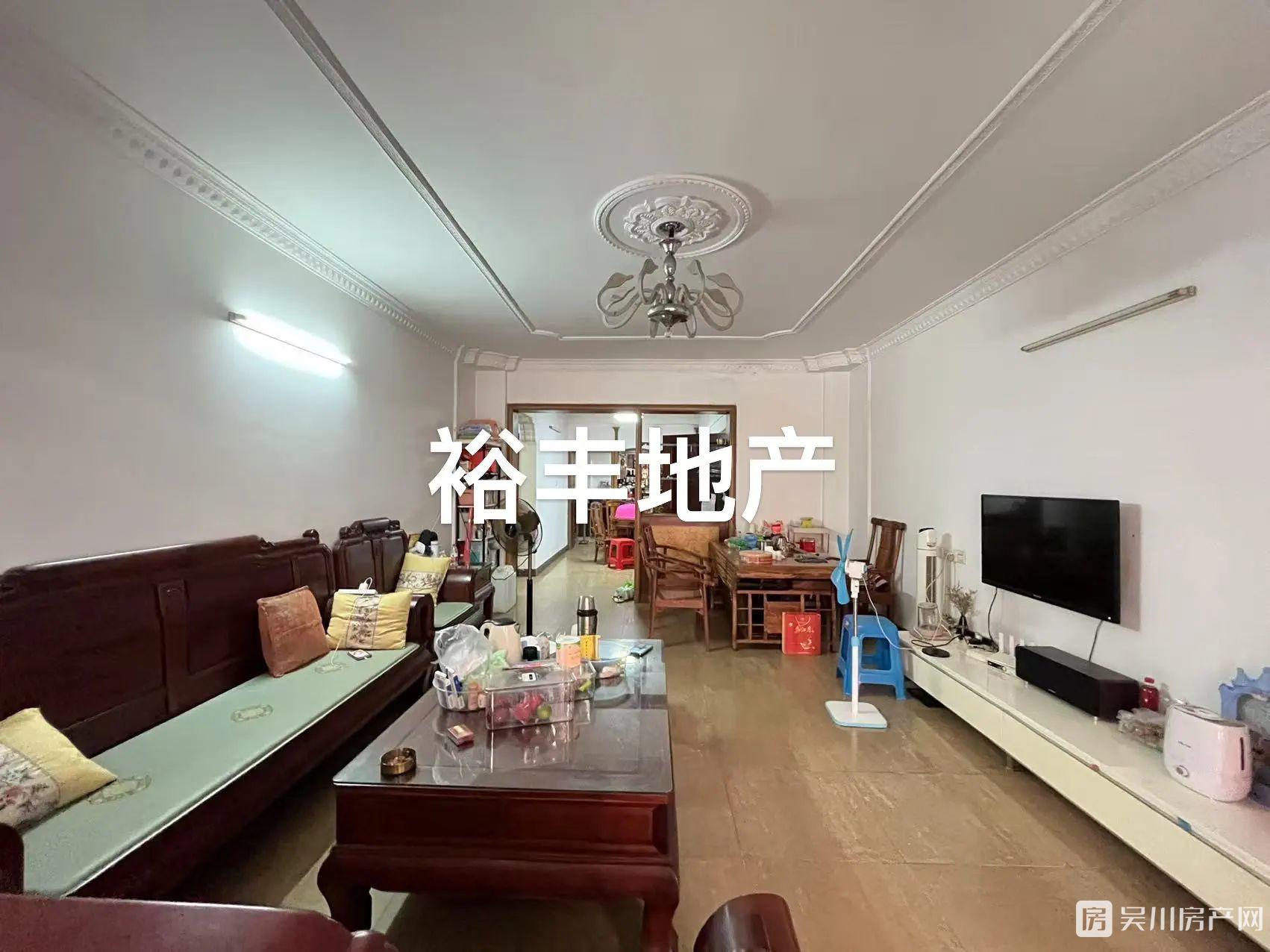 出售福潤花園3室2廳2衛(wèi)130平米45萬，低層，新華