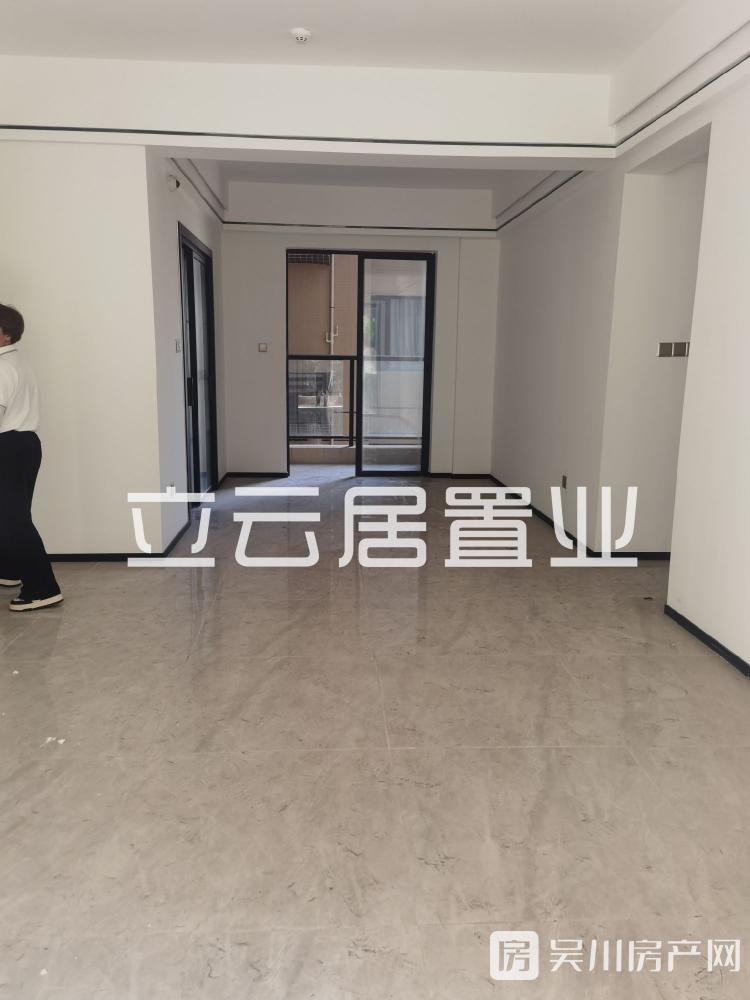 出售裕達(dá)豪庭4室2廳2衛(wèi)110平米75萬(wàn)住宅