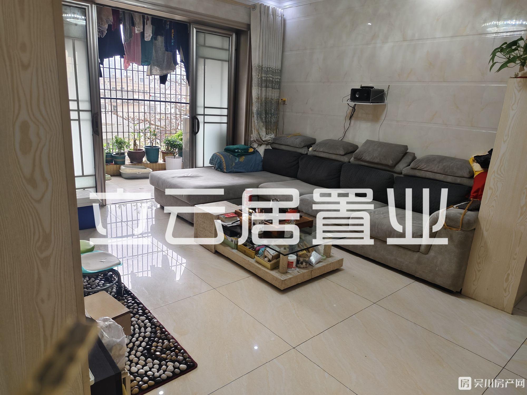 出售財富名門3室2廳2衛(wèi)105平米49萬住宅