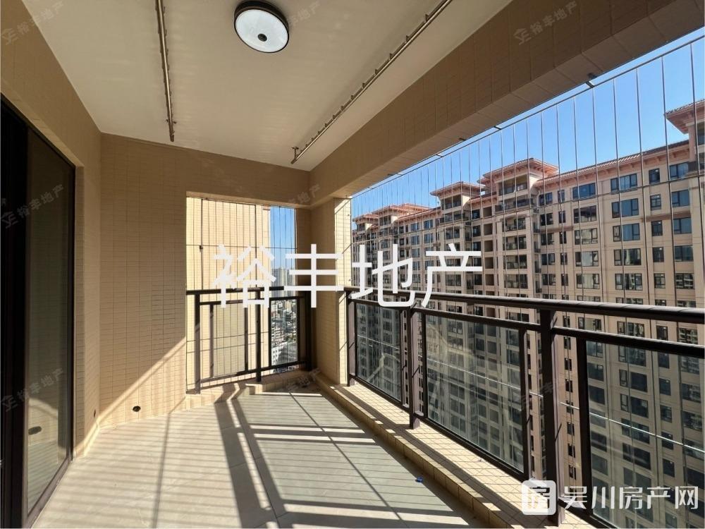出售華和南國銀苑5室2廳2衛(wèi)128平米128萬住宅