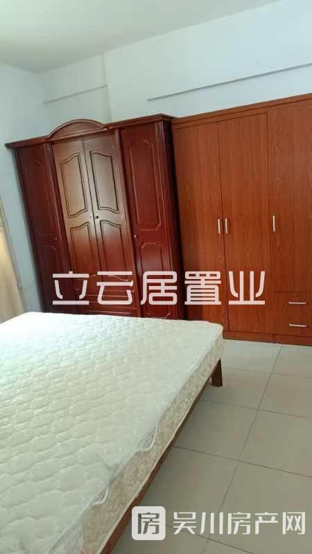 出租面粉廠宿舍3室2廳1衛(wèi)96平米850元/月住宅