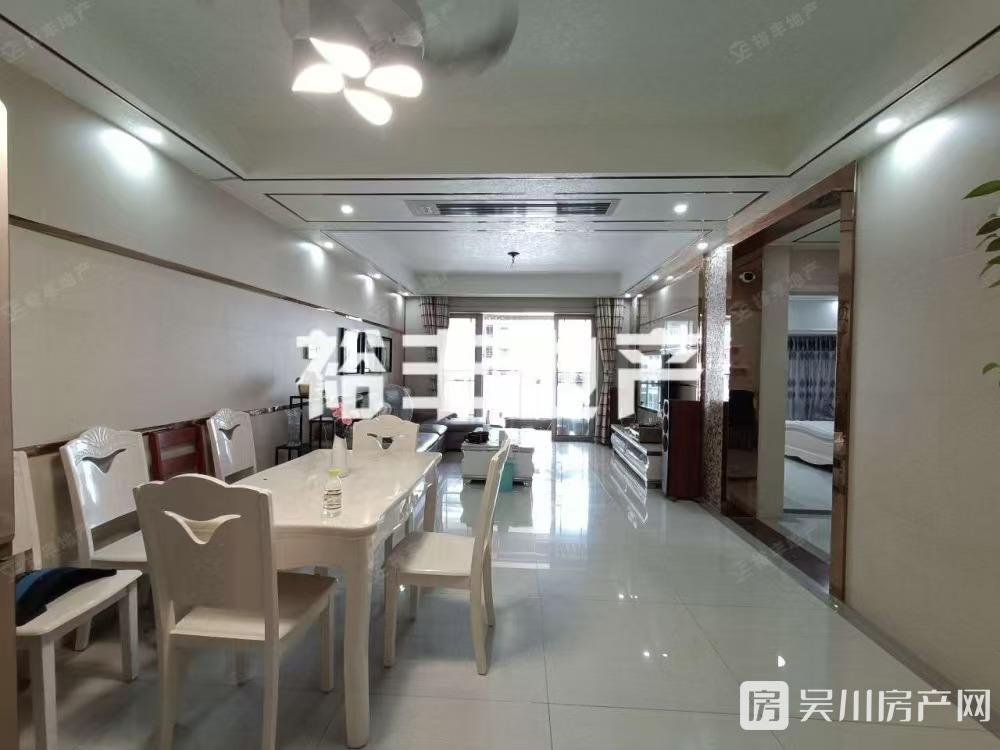 真價(jià)房出租匯景藍(lán)灣3室2廳1衛(wèi)115平米2200元/月住宅