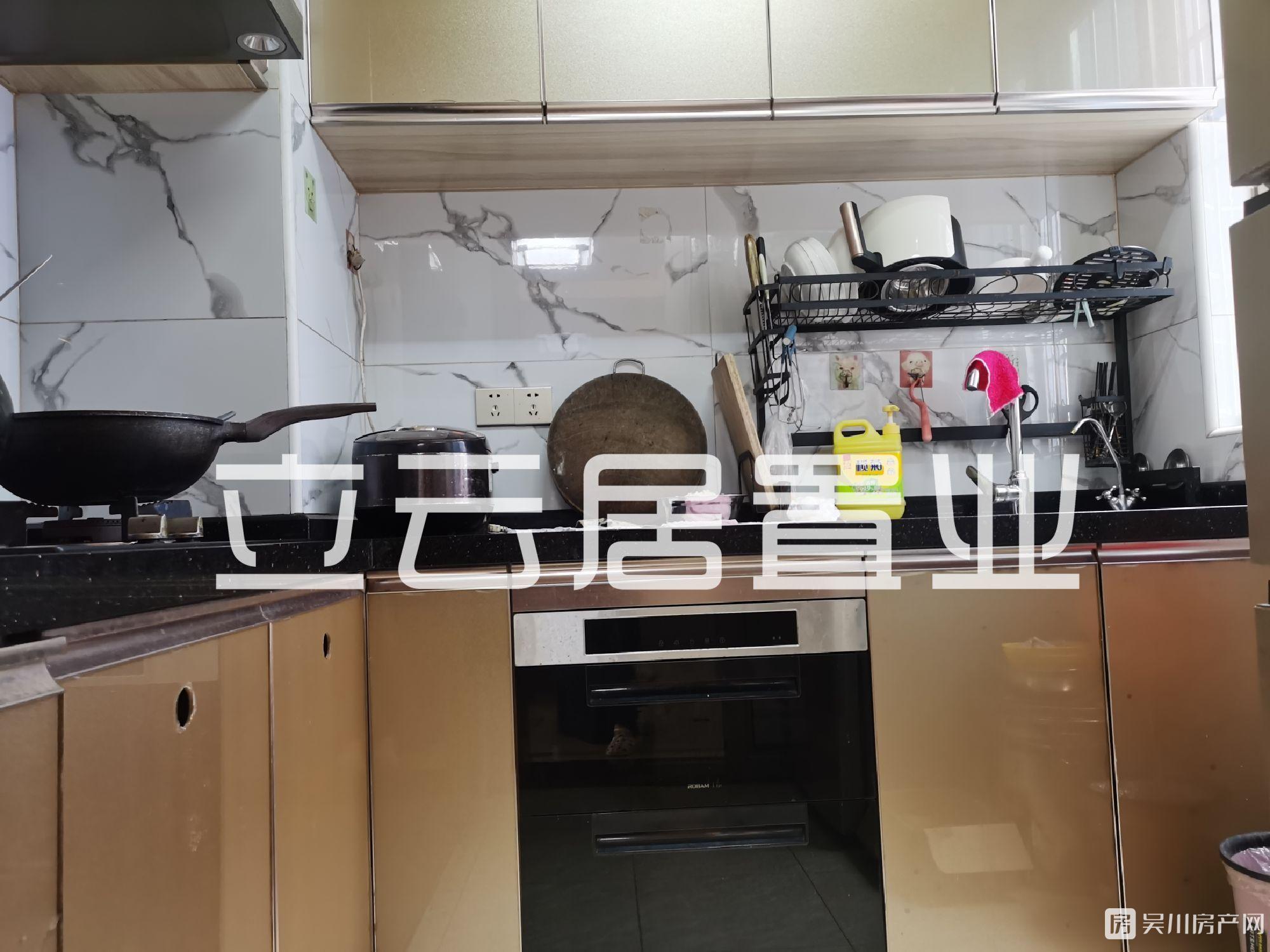出售金牛小區(qū)3房，南向，沿江小學(xué)