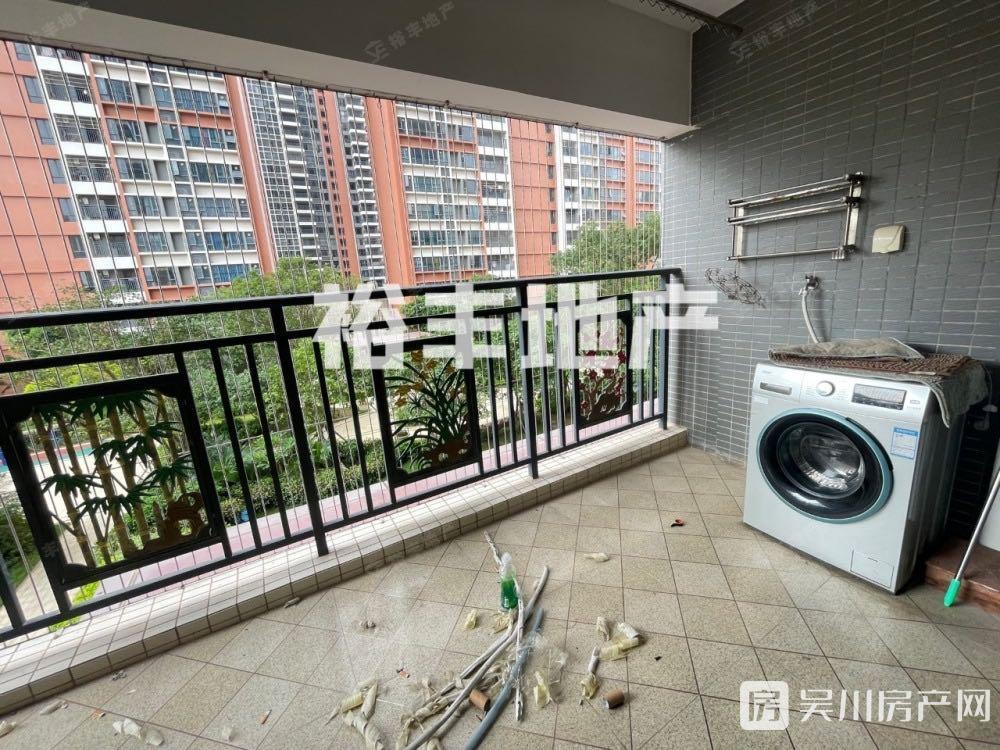1600元不包物業(yè)出租金沙廣場(chǎng) 華府3室2廳2衛(wèi)122平米1600元/月住宅