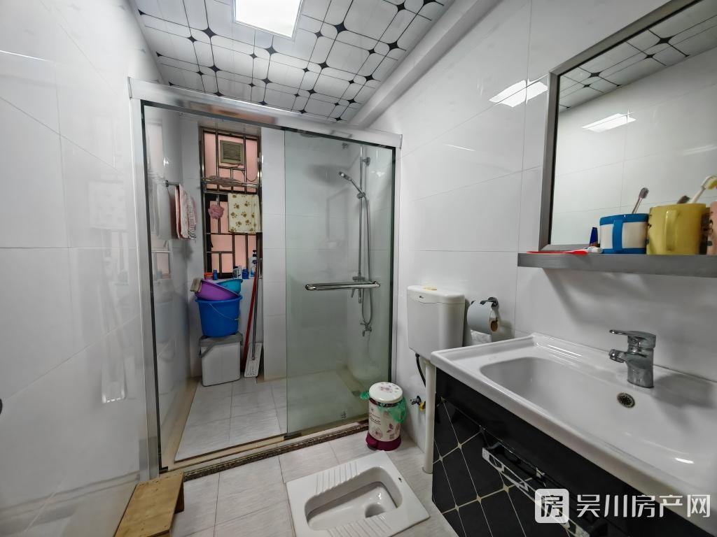 66萬出售新華學(xué)區(qū)電梯威粒粒3房