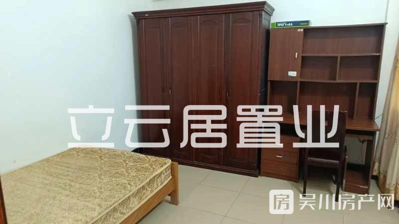 出租面粉廠宿舍3室2廳1衛(wèi)96平米850元/月住宅
