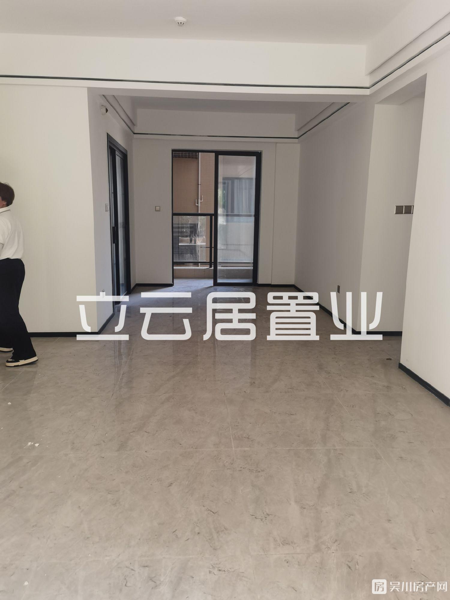 出售裕达豪庭4房，证件齐全，可入读海滨小学，单价仅仅6字头