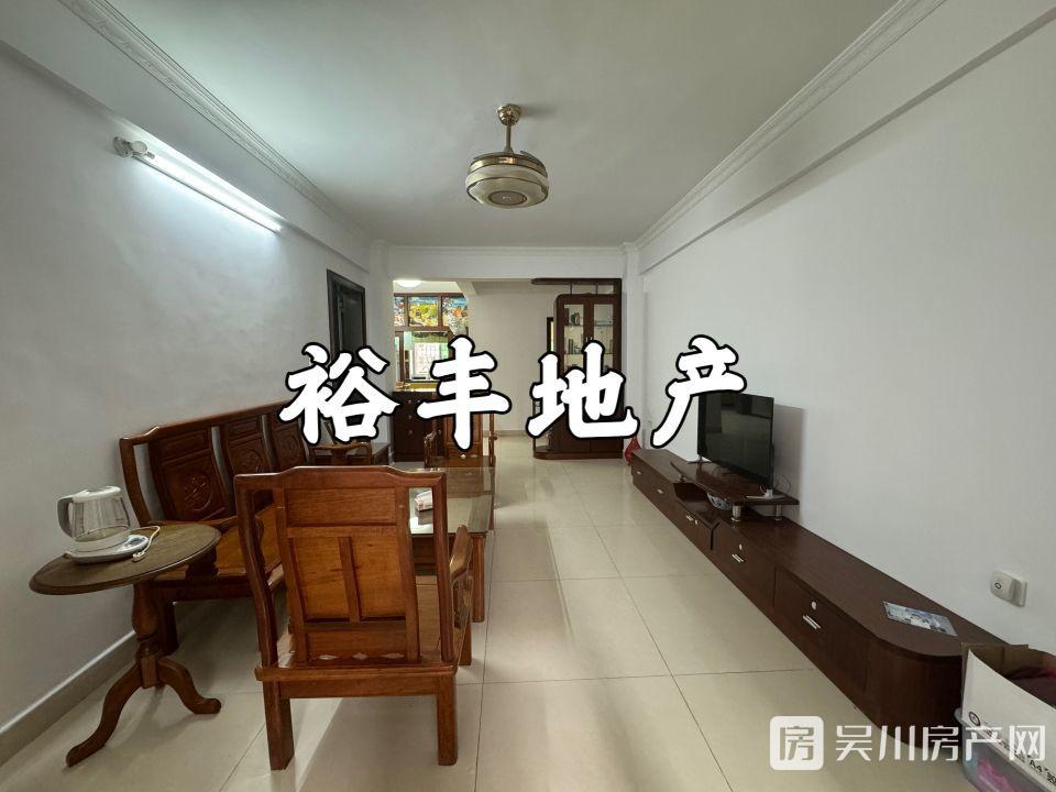 出售東圃庭園3室2廳2衛(wèi)101平米45萬住宅