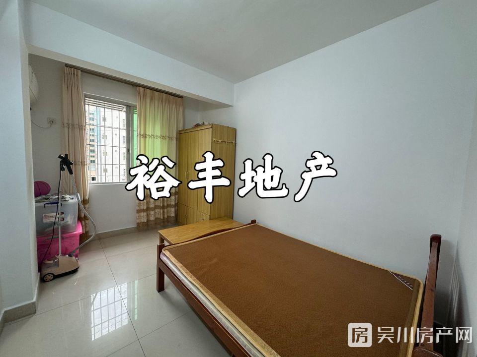 出售東圃庭園3室2廳2衛(wèi)101平米45萬住宅