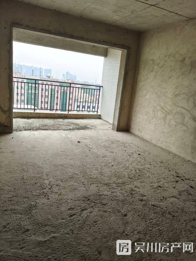 出售帝景居3室2廳2衛(wèi)114平米61萬住宅