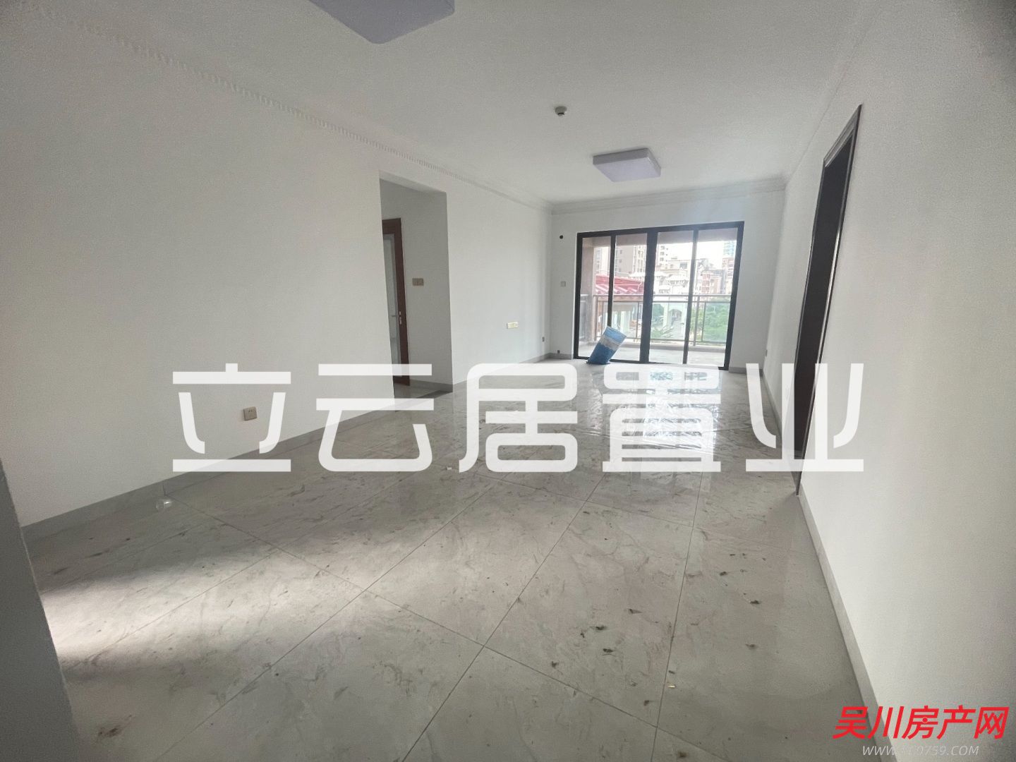 全新未入住過