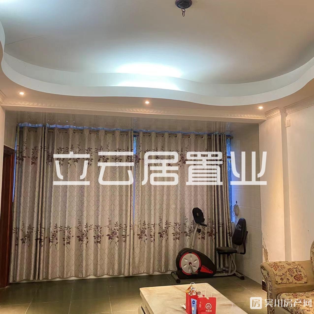 出租市中心3室2廳2衛(wèi)100平米僅租1000元/月住宅