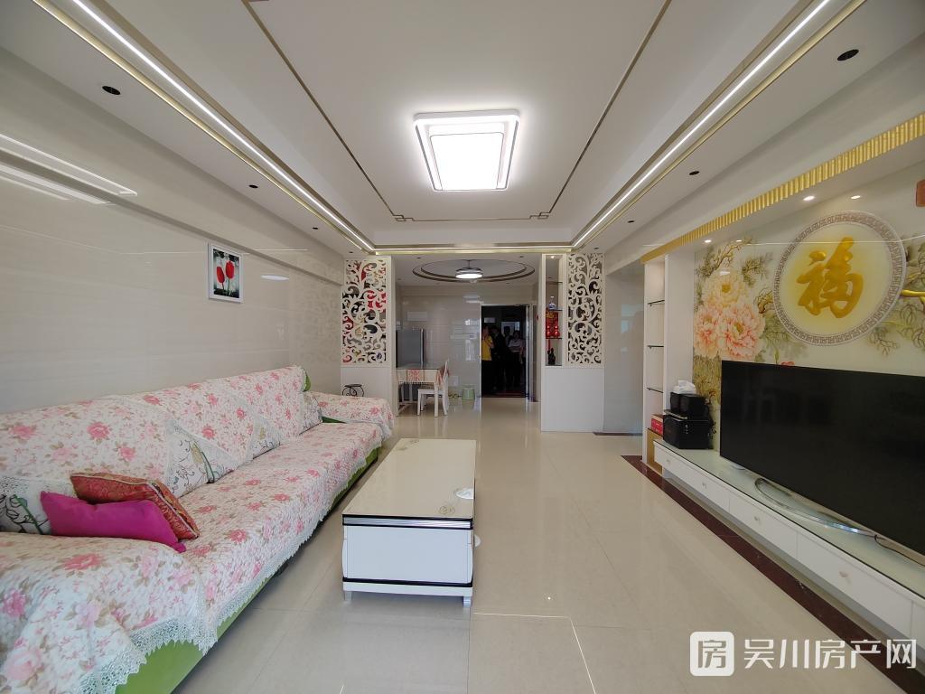 69萬(wàn)出售新華學(xué)區(qū)電梯威粒粒4房
