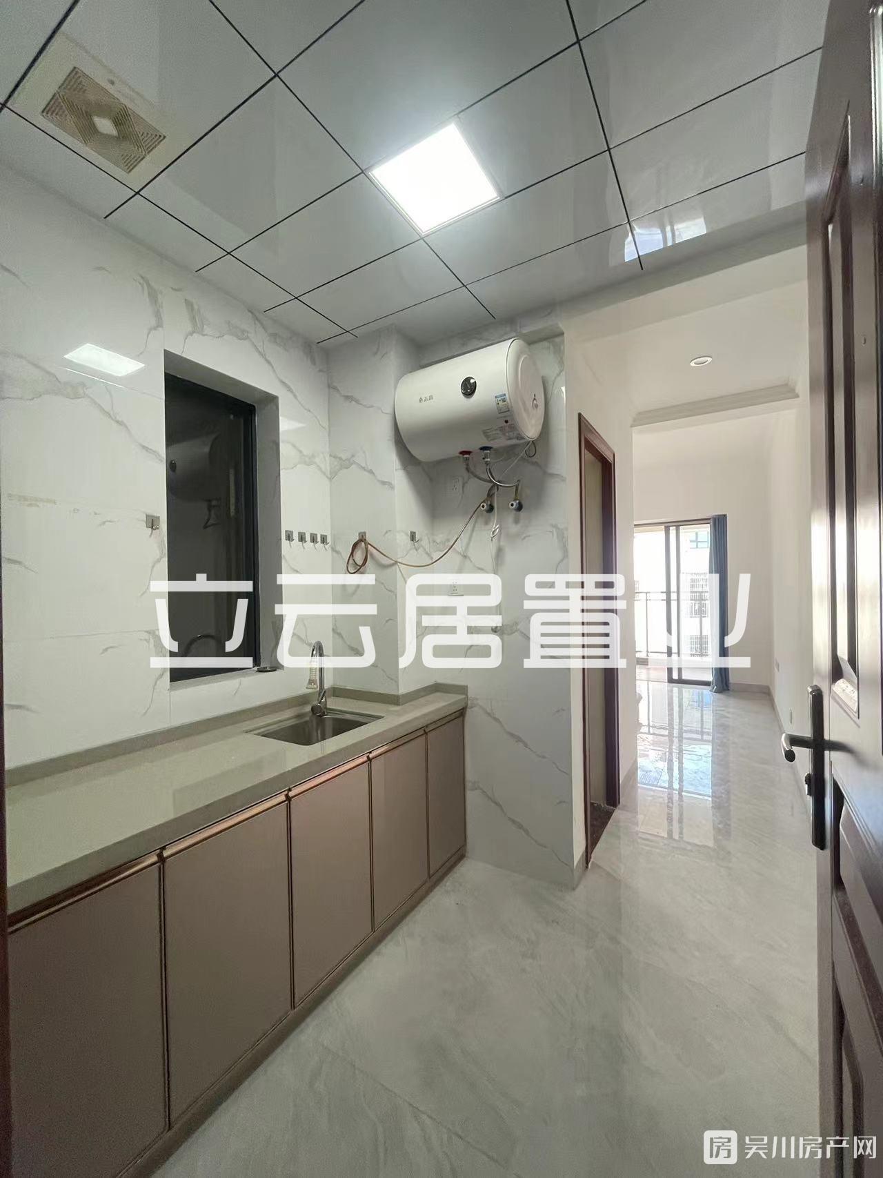 出售名雅居 學(xué)府里1室1廳1衛(wèi)30.79平米19萬(wàn)住宅