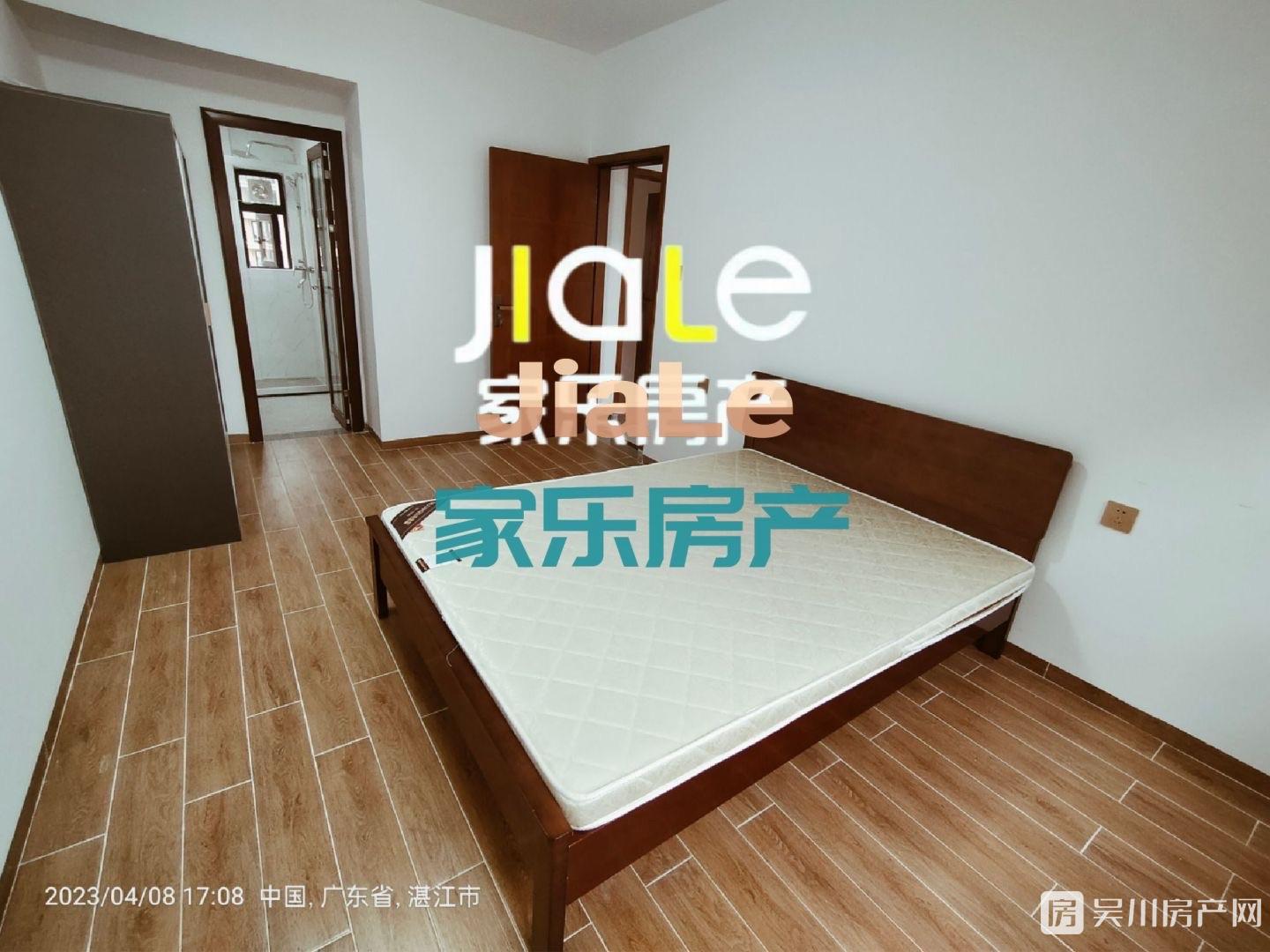 出租壹號(hào)公館4室2廳2衛(wèi)104平米1500元/月住宅