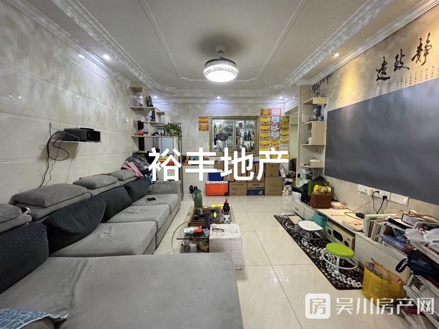 49萬出售財(cái)富名門精裝3房