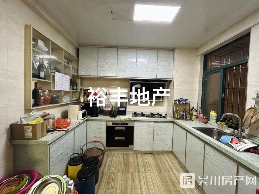 49萬出售財(cái)富名門精裝3房