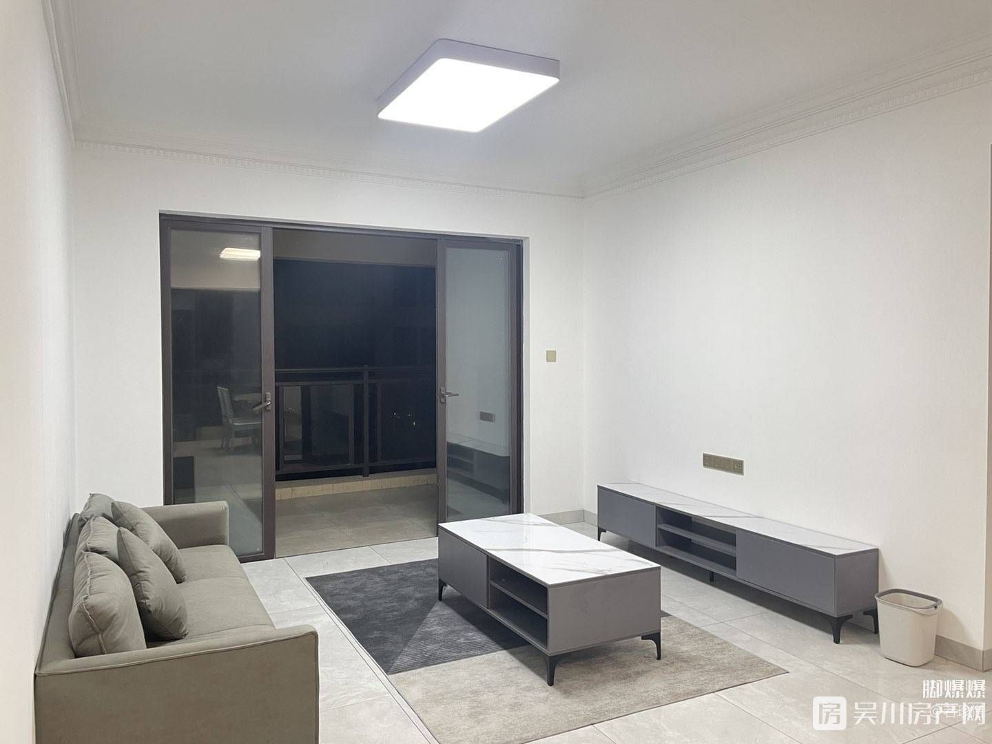 出租華和茗苑精裝四房 家私家電齊全 拎包入住 全新沒入住過 看房方便