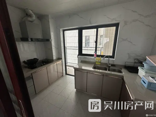 出租名雅居精裝兩房 家私家電齊全 拎包入住 入一中 看房方便