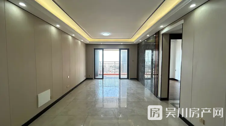 出售财富海岸精装四房 全新没入住过 中楼层 海景房 看房方便