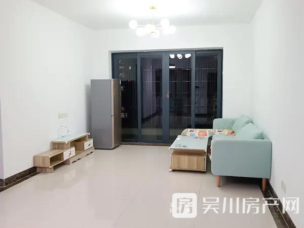 出售第一城精装五期 房子新净 房东少住 交通方便 随便可看房