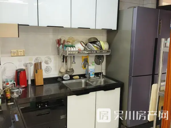 出租華和茗苑 精裝四房 家私家電齊全 房子新凈 地理位置好 交通方便