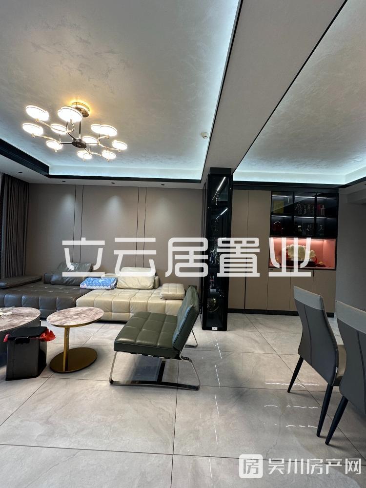 出售華和南國茗苑5室2廳2衛(wèi)127平米118萬住宅