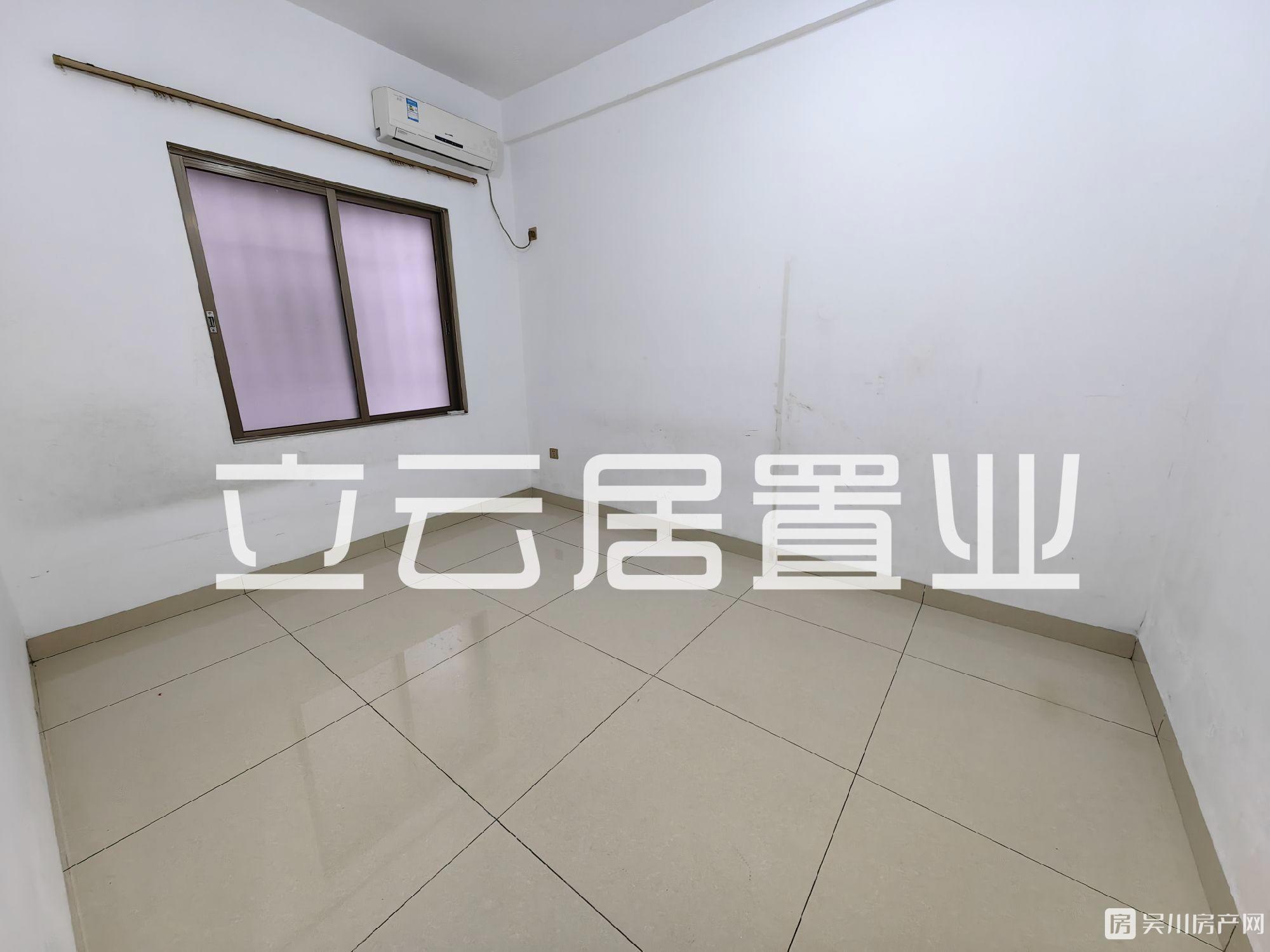 出租沿江路2室1廳1衛(wèi)有床有空調抽油煙機熱水器僅需650元