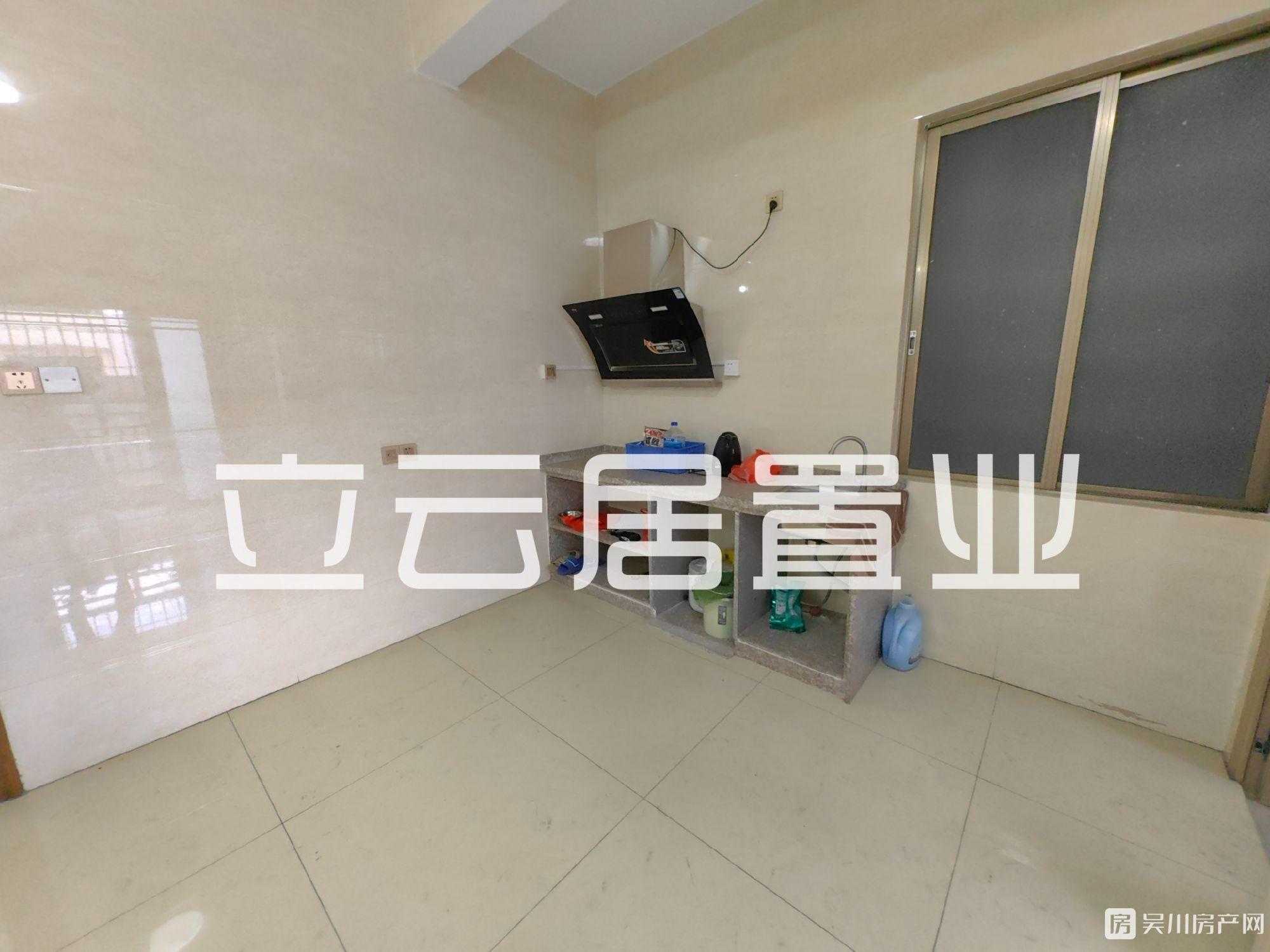 出租沿江路2室1廳1衛(wèi)有床有空調抽油煙機熱水器僅需650元