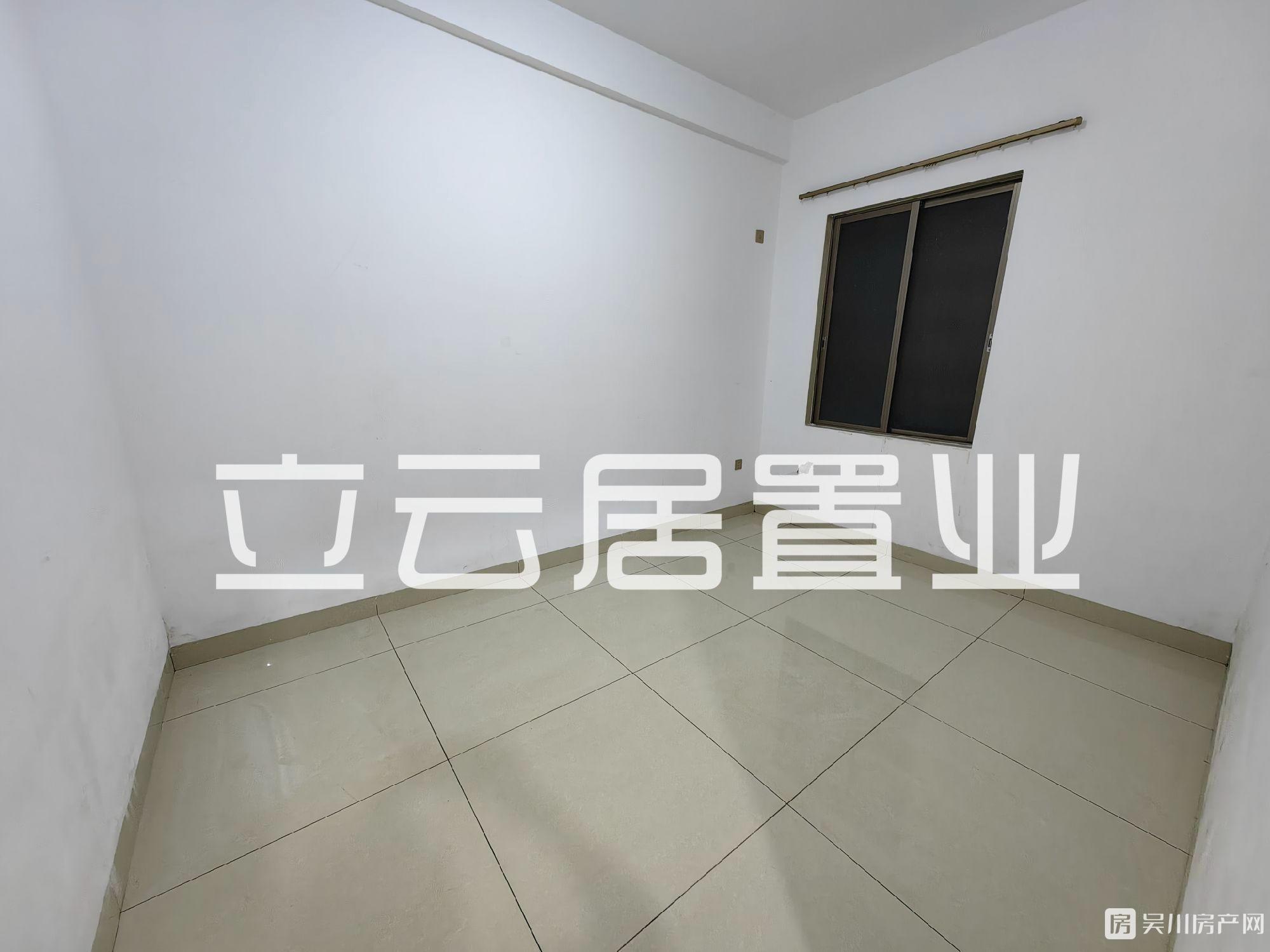 出租沿江路2室1廳1衛(wèi)有床有空調抽油煙機熱水器僅需650元