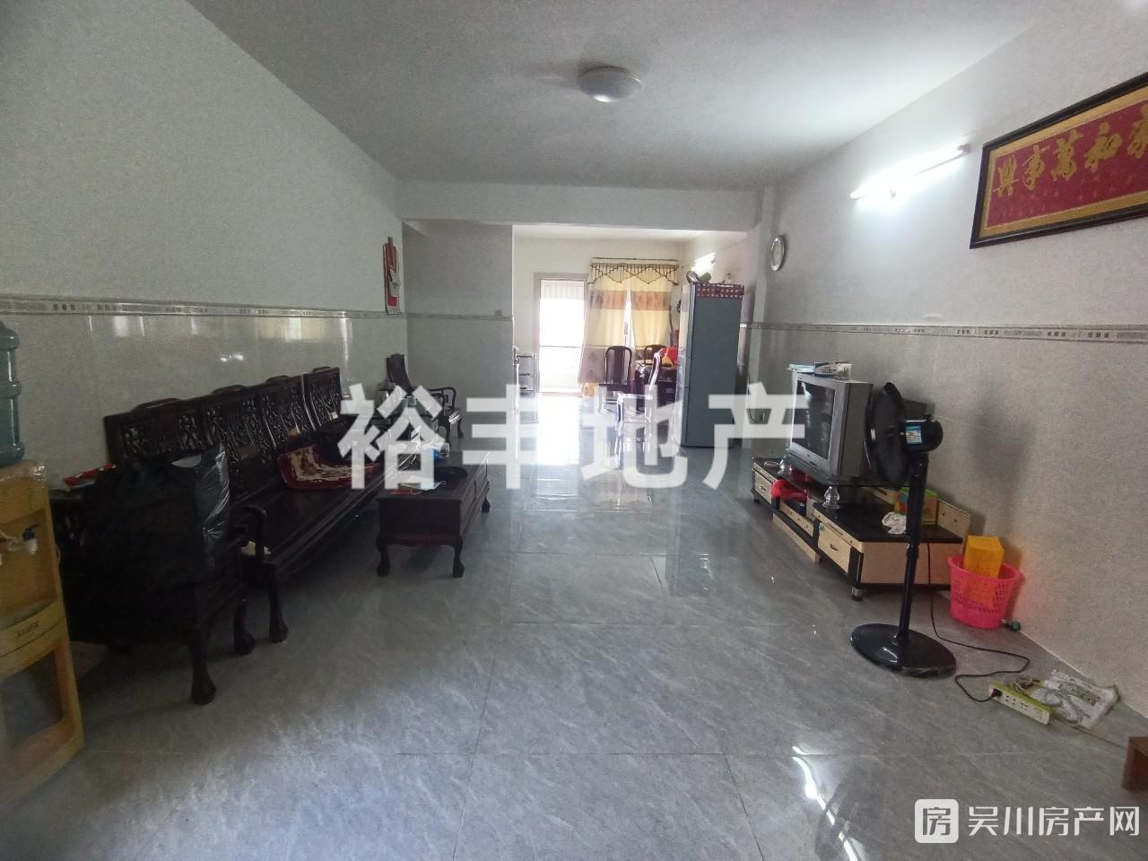 新華小學(xué)旁匯賢居3室128方29.9萬