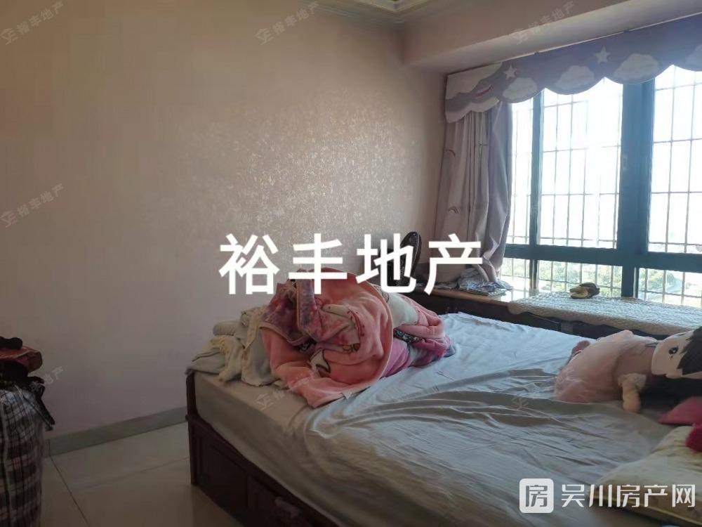 出售同德城5室2廳3衛(wèi)195平米70萬(wàn)住宅