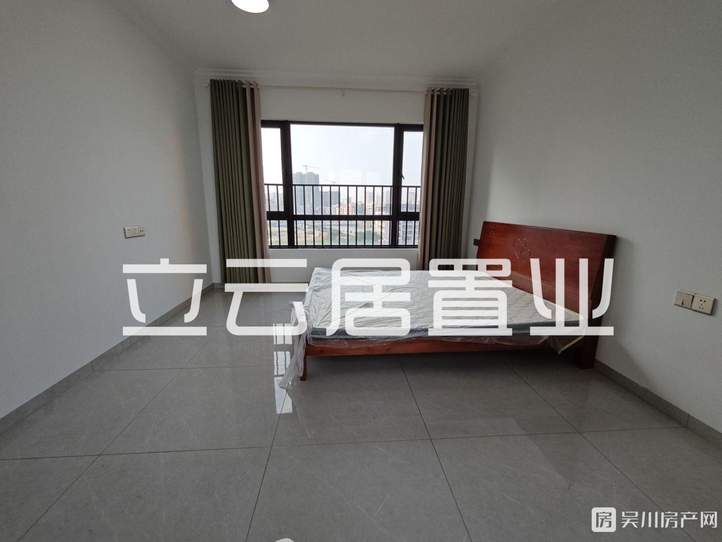 出售華和南國茗苑5室2廳2衛(wèi)110平米96萬住宅