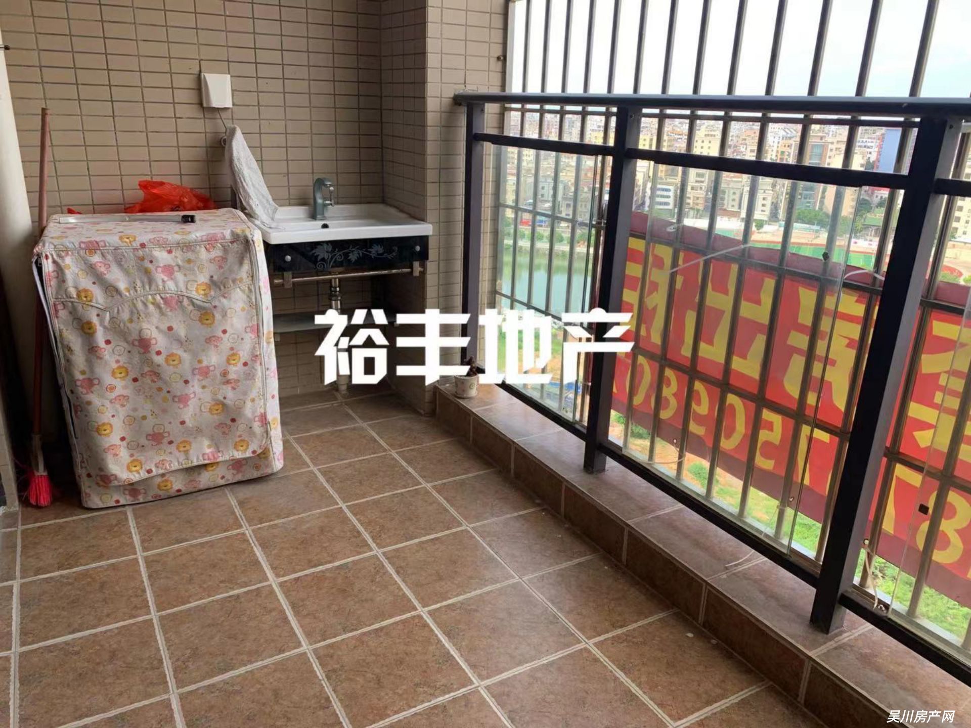 出租海岸 萬(wàn)和城2室1廳1衛(wèi)75平米1200元/月住宅