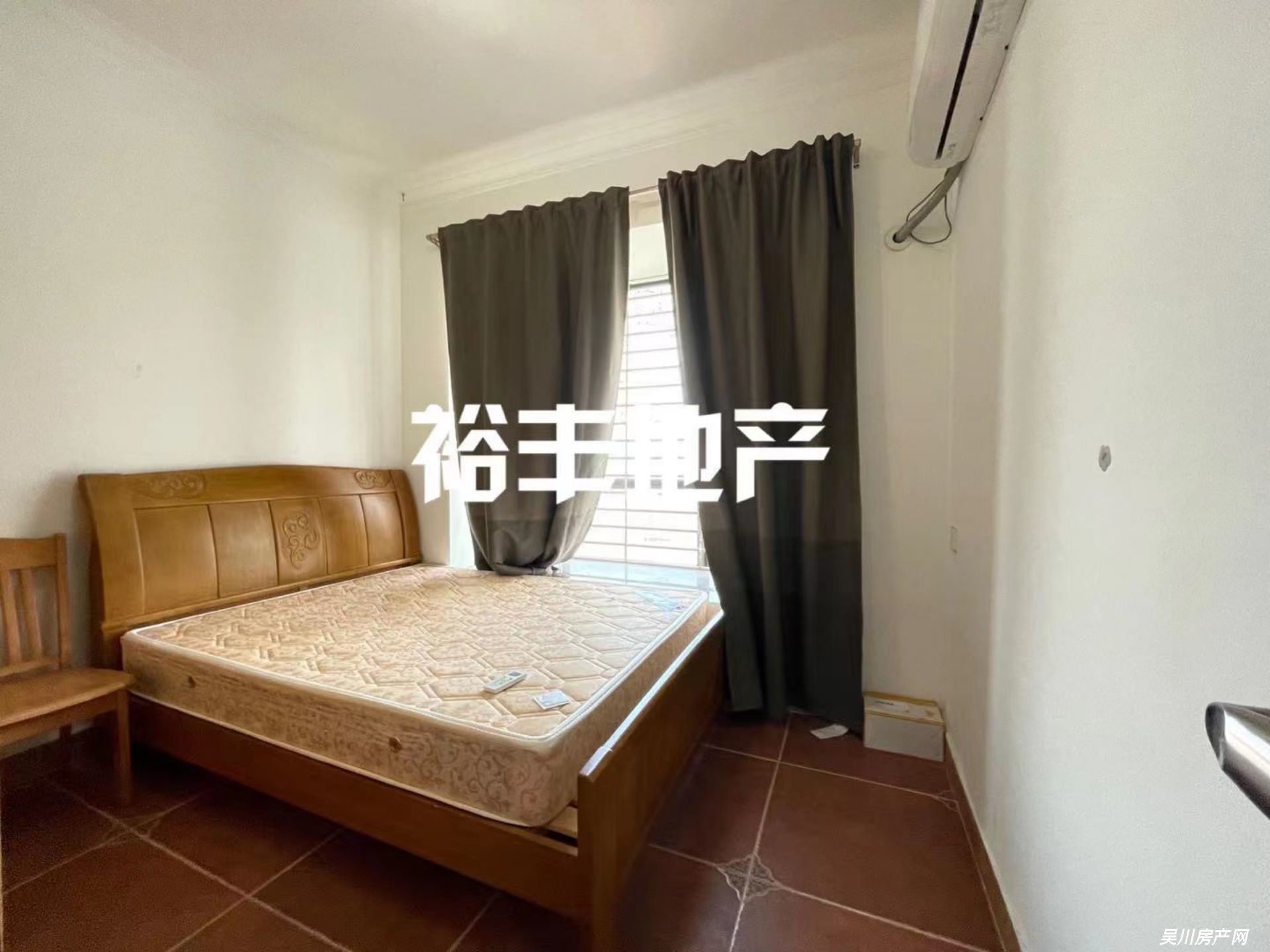出租海岸 萬(wàn)和城2室1廳1衛(wèi)75平米1200元/月住宅