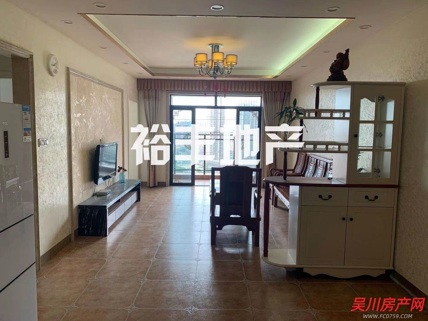 萬(wàn)和城三房出租，家私家電齊全，房屋新凈