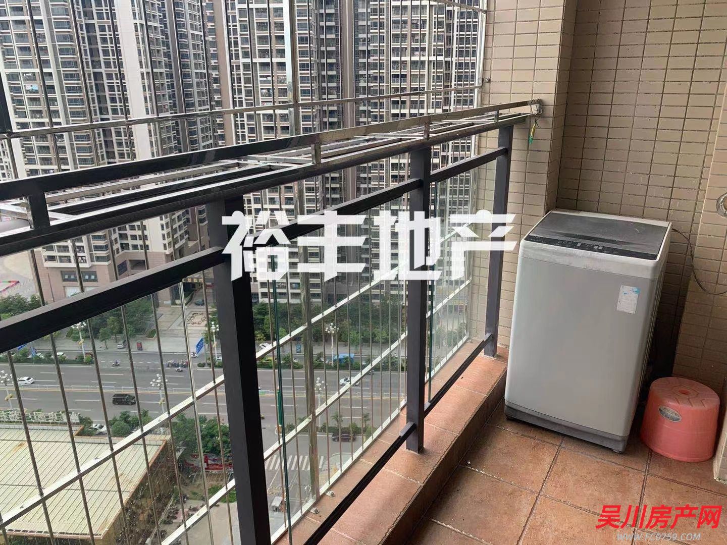 萬和城三房出租，家私家電齊全，房屋新凈