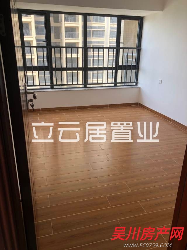 出租海廣 沿江壹號4室2廳2衛(wèi)100平米1600元/月住宅