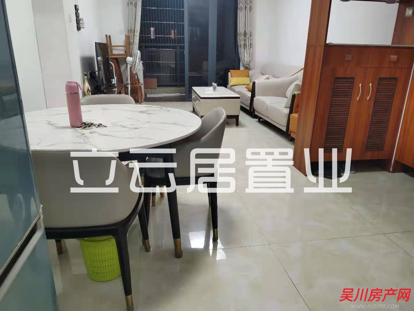 出租吴川第一城3室2厅2卫95平米1600元/月住宅