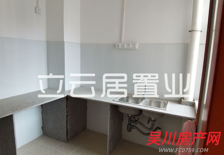 出租東江明苑3室2廳2衛(wèi)96平米1300元/月住宅