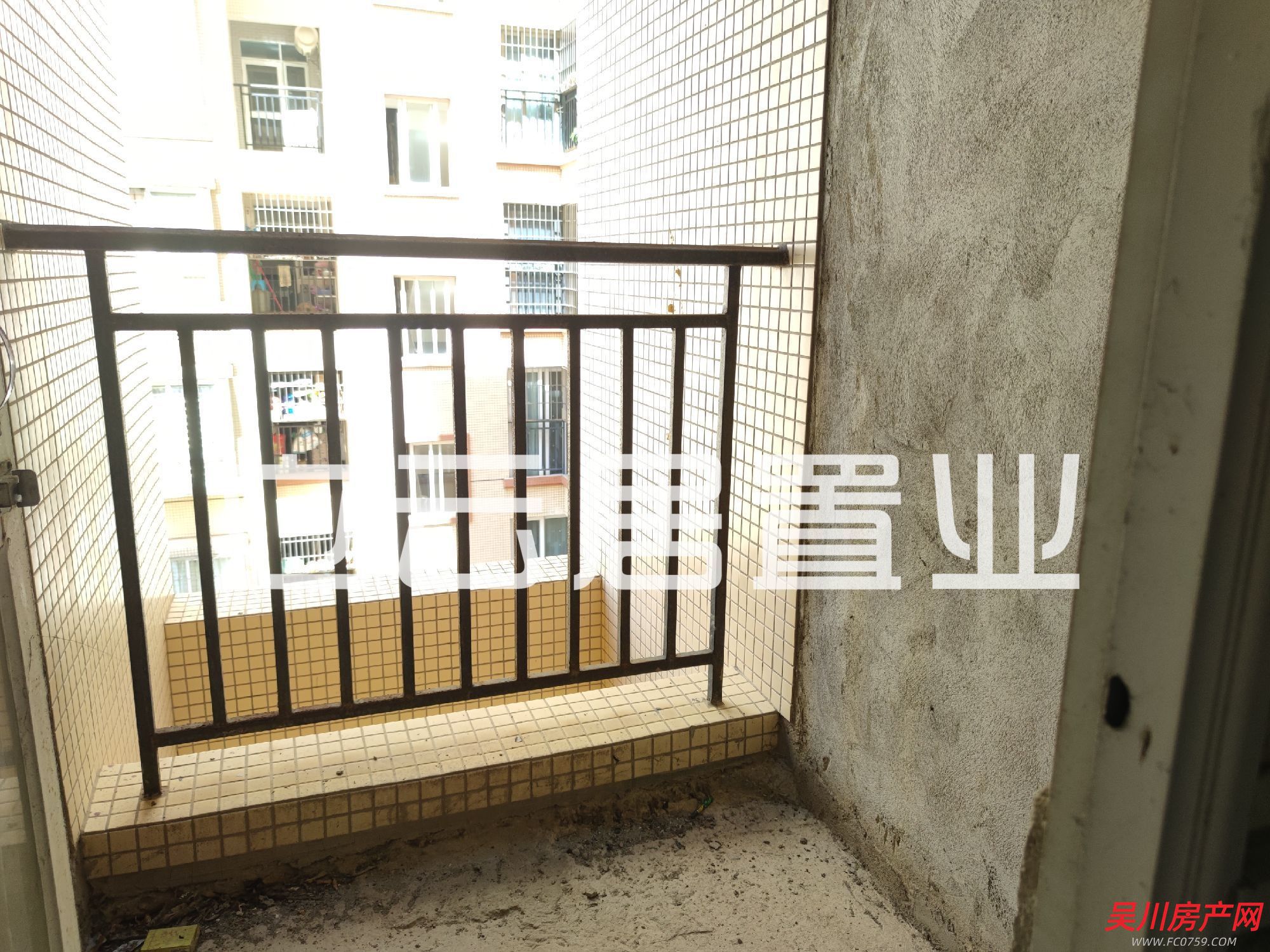 出售錦繡華景2室2廳1衛(wèi)96.03平米55萬住宅