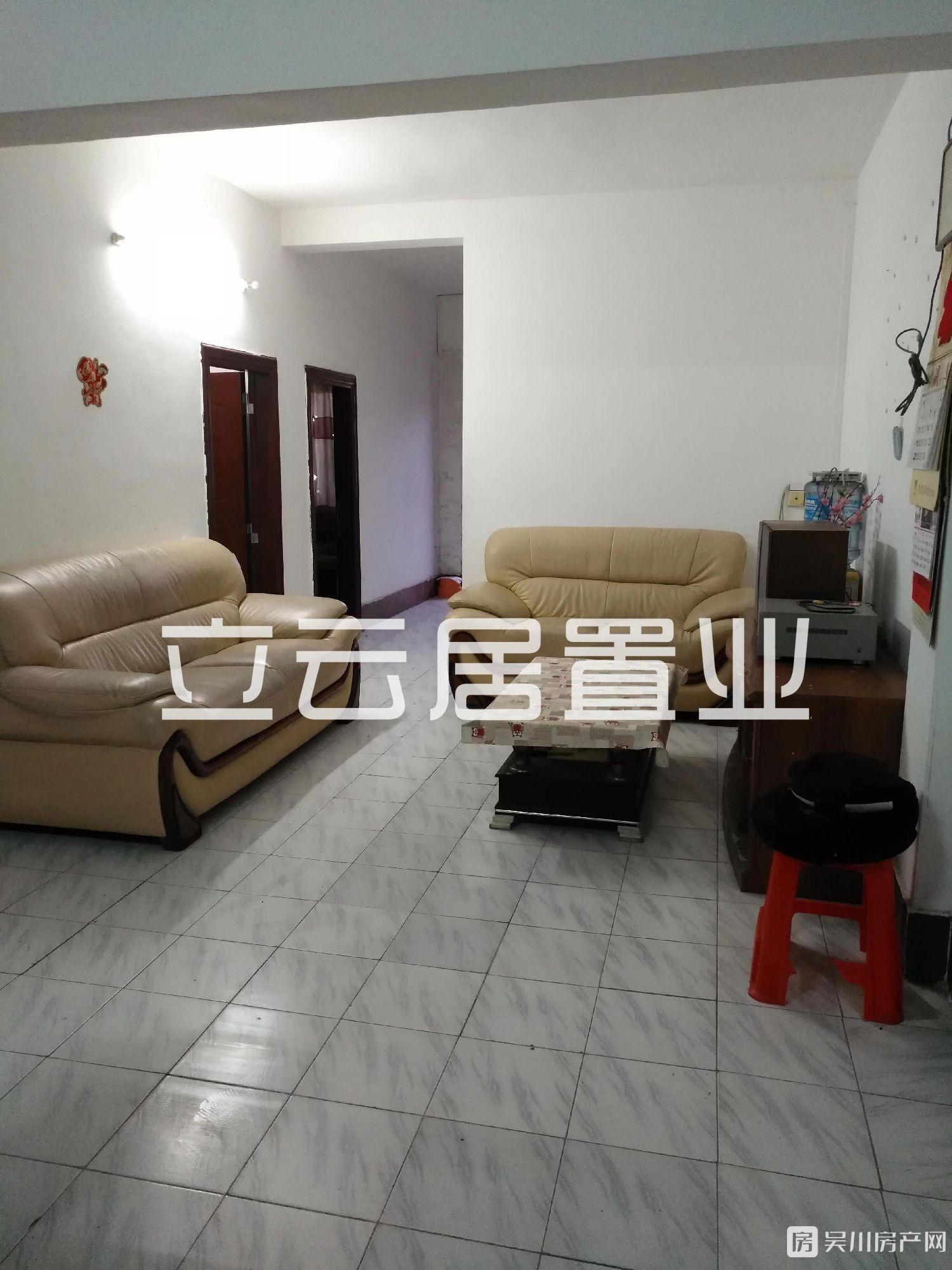 出售大富廣場(chǎng)3室2廳1衛(wèi)80.69平米18萬(wàn)住宅