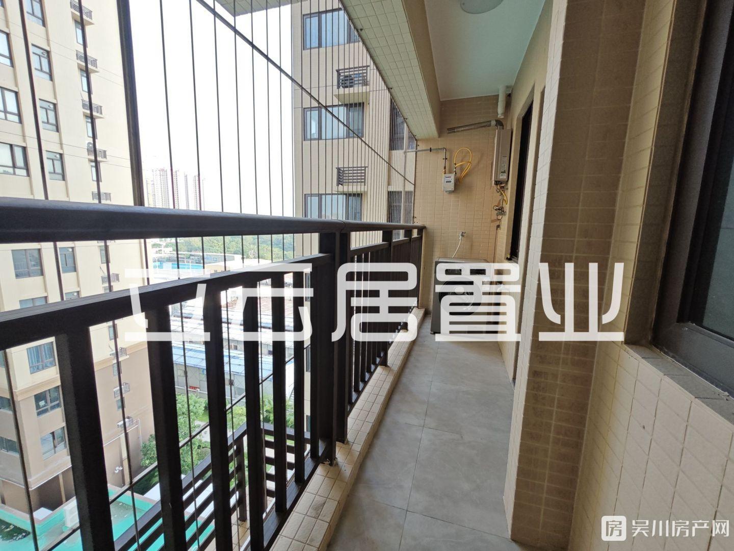出售華和南國茗苑5室2廳2衛(wèi)110平米96萬住宅