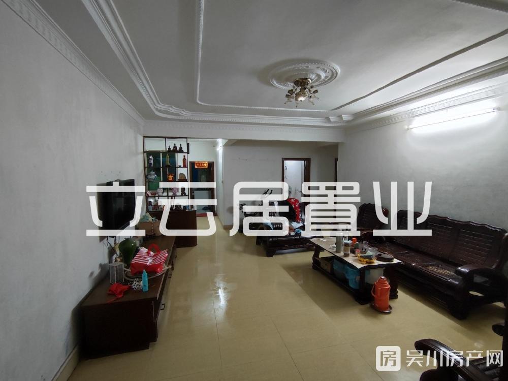 出租幸?；▓@3室2廳2衛(wèi)138平米1000元/月住宅