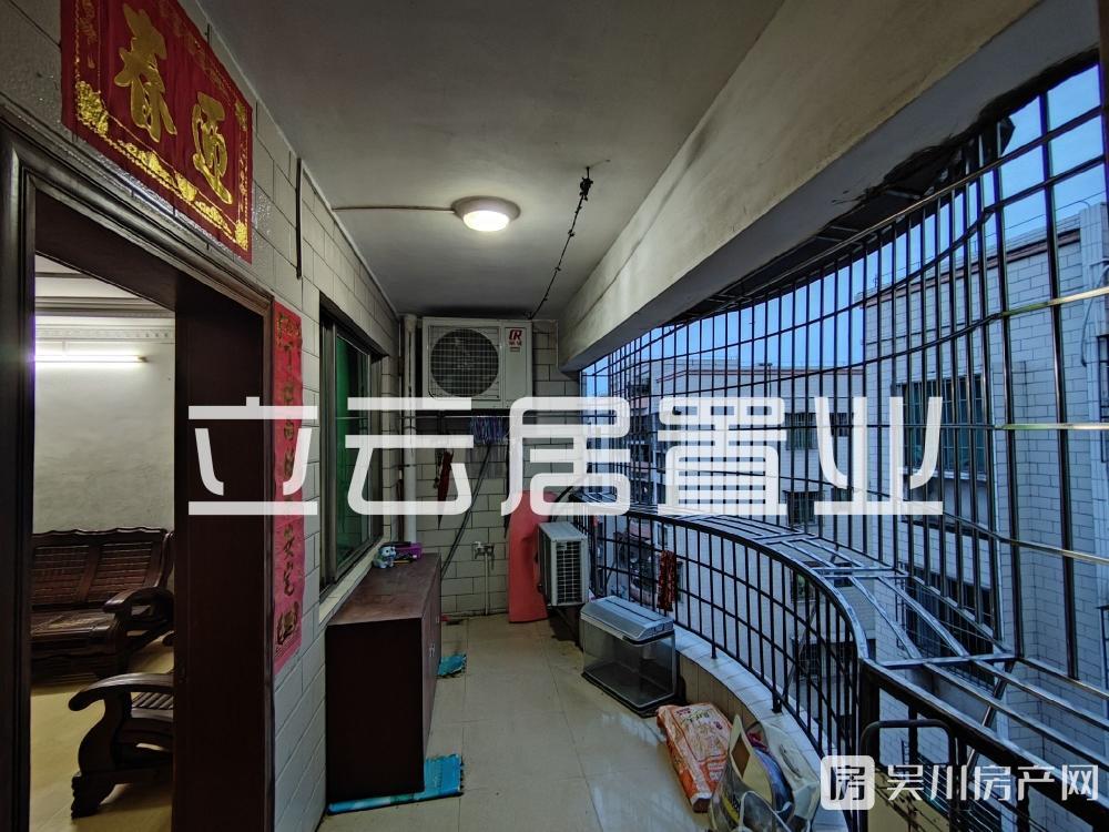 出租幸?；▓@3室2廳2衛(wèi)138平米1000元/月住宅