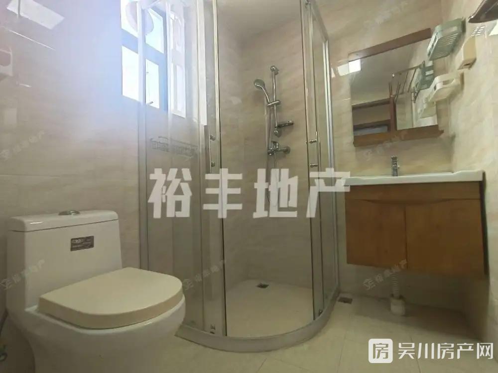 真房實價，出租吳川第一城3室2廳2衛(wèi)108平米1400元/月住宅